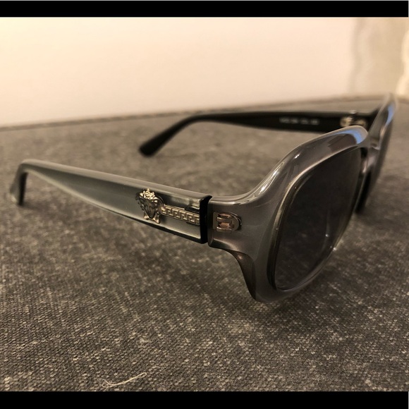 Vintage Versace Sunglasses - Picture 2 of 10